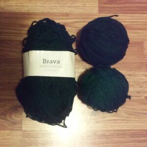 Yarn Brava  1 Part Of Skein and 2 Balls Each 3" Hunter Green